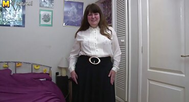 tai phim sex nhat ban Carmela ly hợp quan hệ tình dục với nhân viên mát-xa có vòi phimsexsub nước lên đến đầu gối của cô.