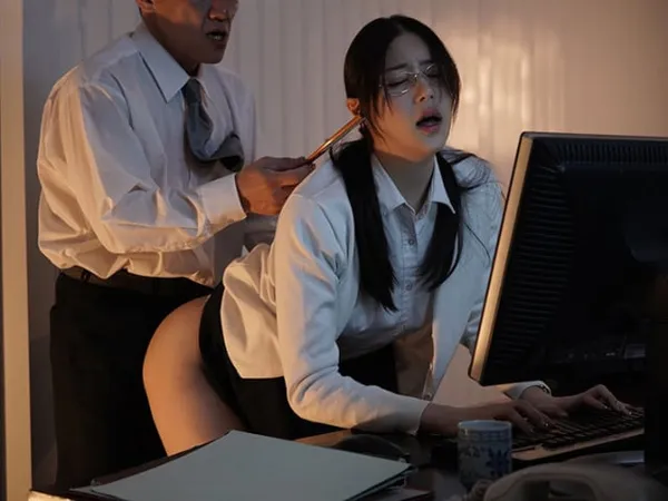 sasaki nozomi jav Cô nhân viên thiếu thốn "tình cảm" và tên cấp trên già may mắn