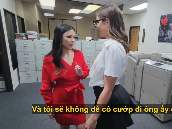 sex việt nam cafe chòi Bố dượng may mắn đụ cùng lúc con gái và em trợ lý riêng